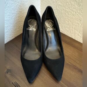 VINCE CAMUTO Puntous Black Suede Size 7.5